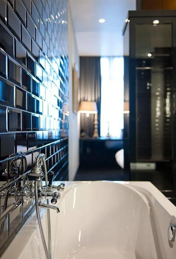 Hotel Les Nuits Antwerp 4*,